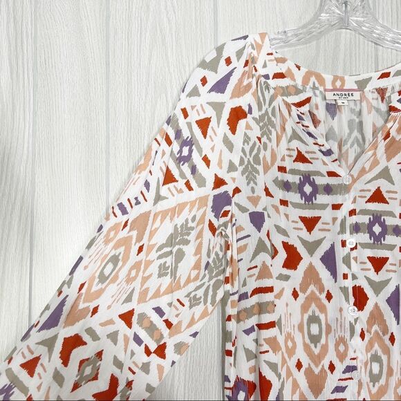Andree By Unit | Geometric Button Down Balloon Sleeve Blouse Size Medium - Picture 3 of 6